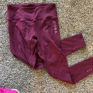 BRAND NEW Kora leggings